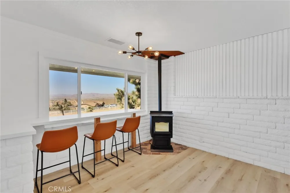 9356 Bonita Vista Apple Valley, CA 92308