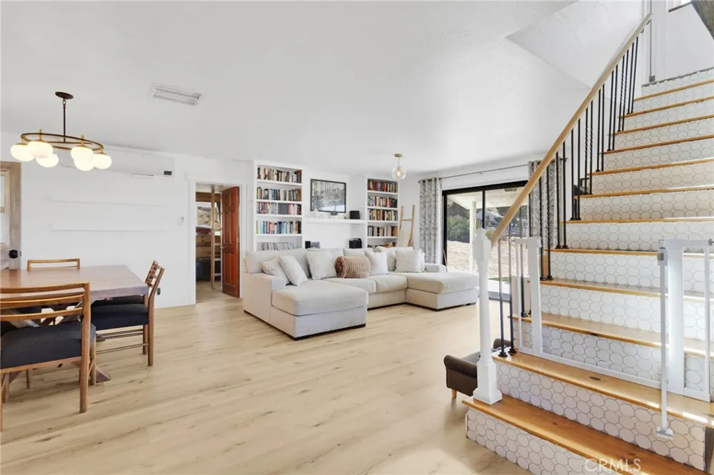 9356 Bonita Vista Apple Valley, CA 92308