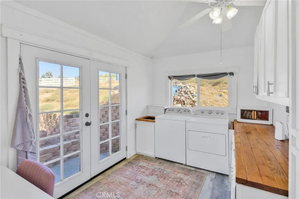9356 Bonita Vista Apple Valley, CA 92308