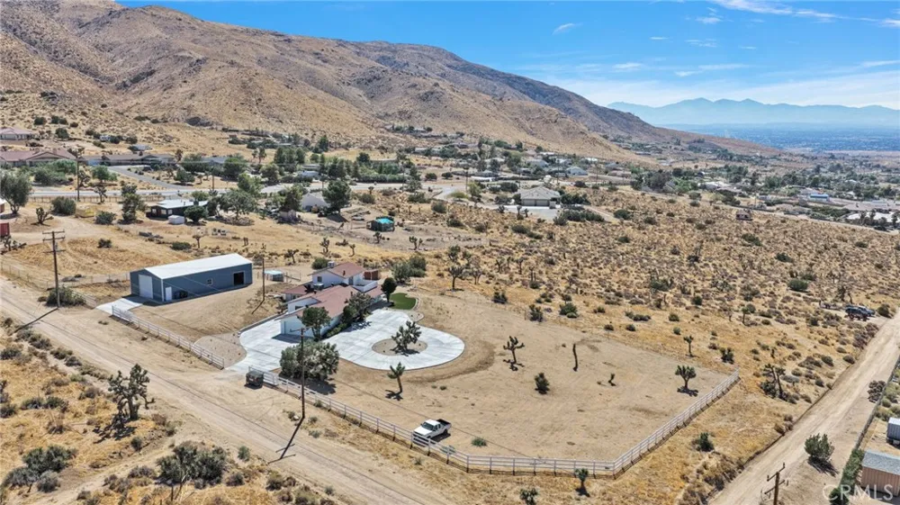 9356 Bonita Vista Apple Valley, CA 92308