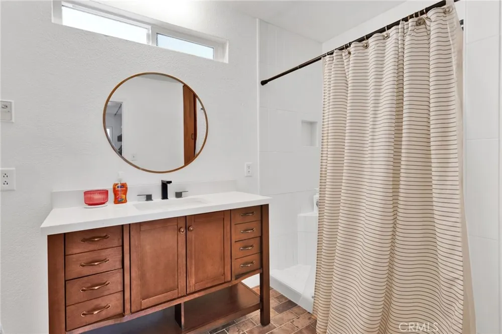 9356 Bonita Vista Apple Valley, CA 92308