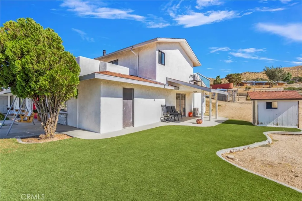 9356 Bonita Vista Apple Valley, CA 92308