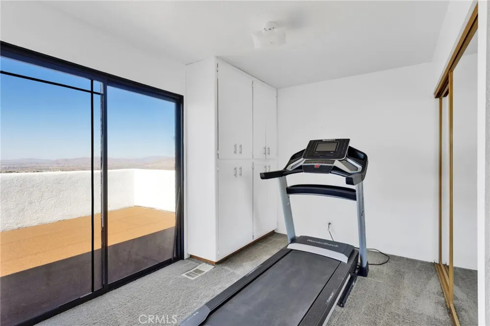 9356 Bonita Vista Apple Valley, CA 92308
