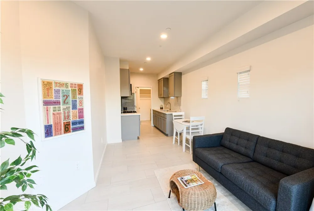 15814 S Vermont Avenue #2 Gardena, CA 90247