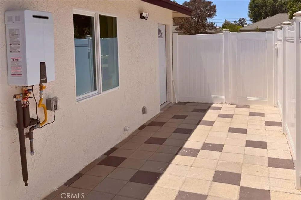 7938 Lurline Ave Winnetka, CA 91306