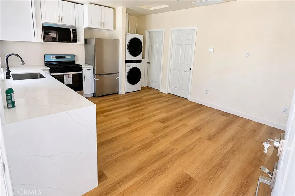 7938 Lurline Ave Winnetka, CA 91306