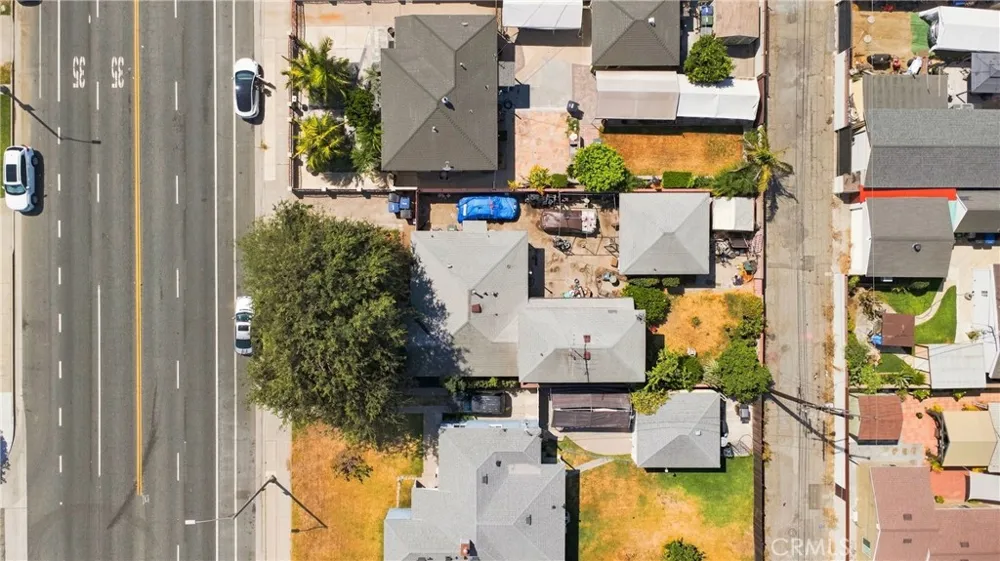 11605 Garfield South Gate, CA 90280