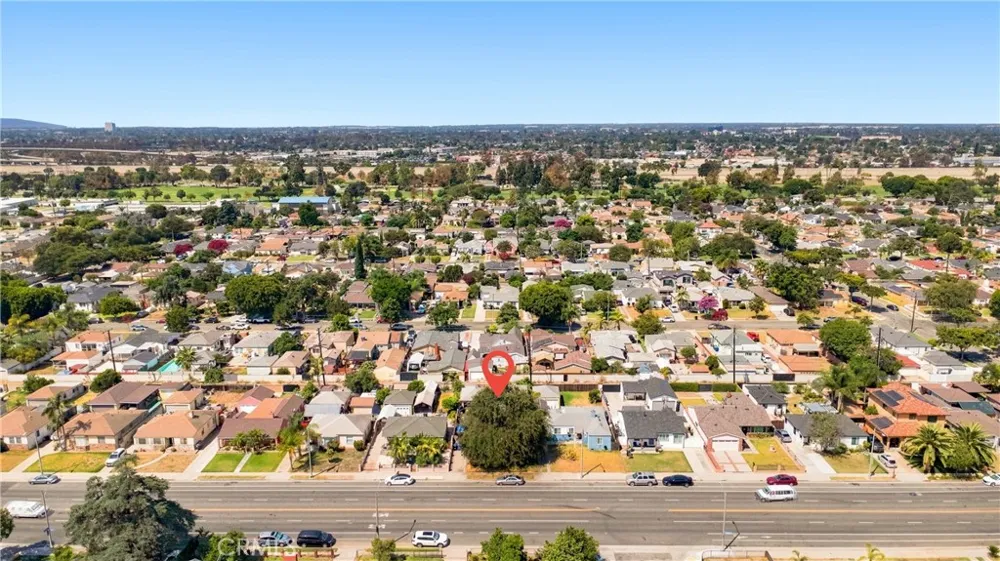 11605 Garfield South Gate, CA 90280