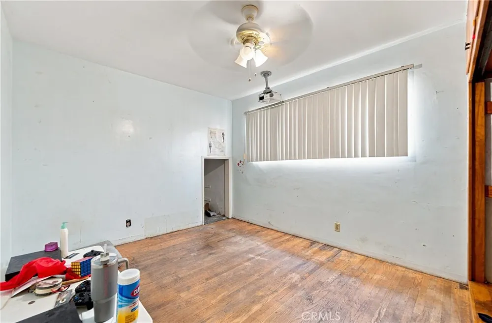 11605 Garfield South Gate, CA 90280