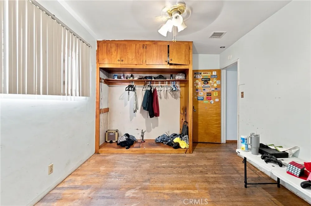 11605 Garfield South Gate, CA 90280