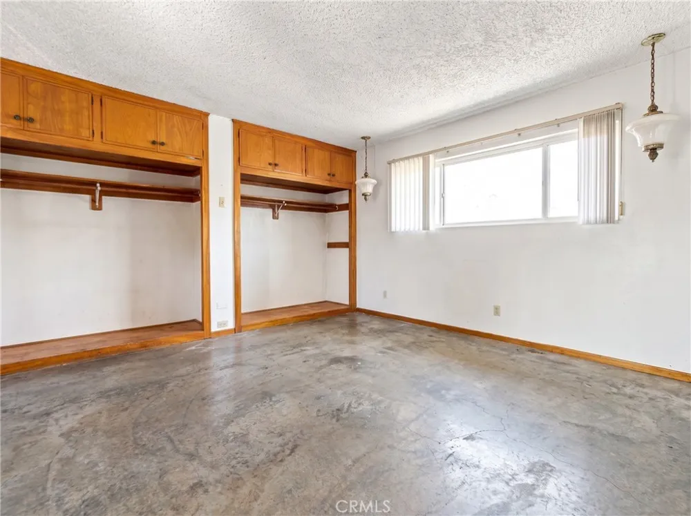 11605 Garfield South Gate, CA 90280