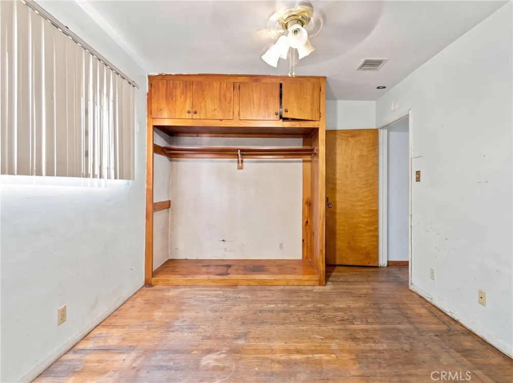 11605 Garfield South Gate, CA 90280