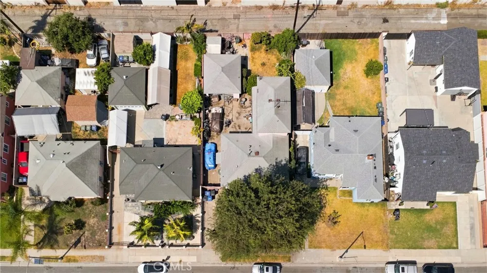 11605 Garfield South Gate, CA 90280