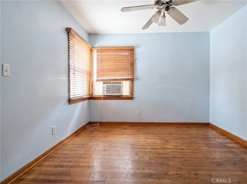 11605 Garfield South Gate, CA 90280