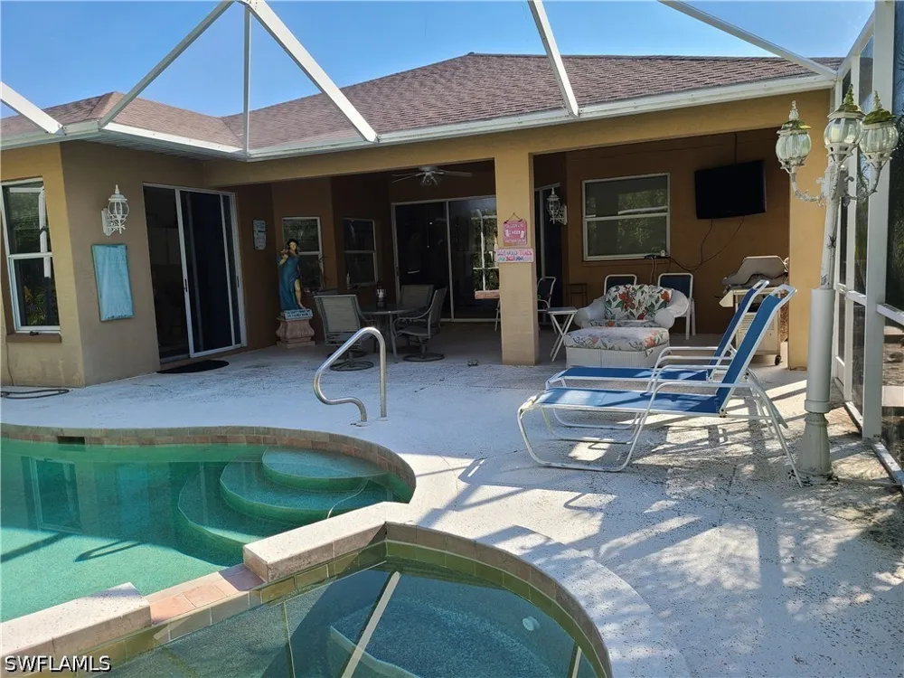 Crossfield Circle Naples, FL 34104