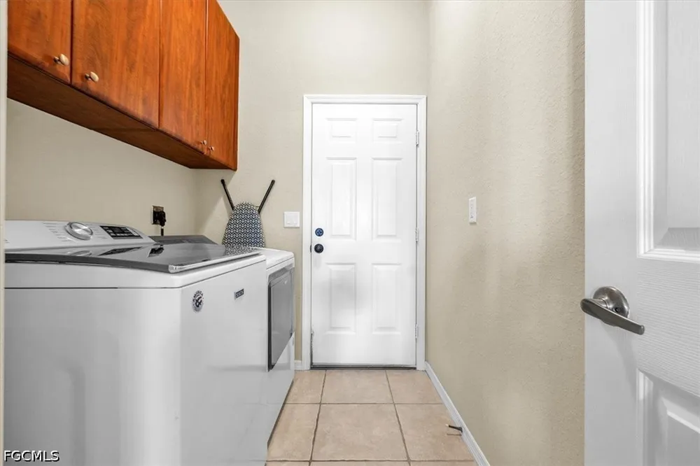 SW 38th Street Cape Coral, FL 33914