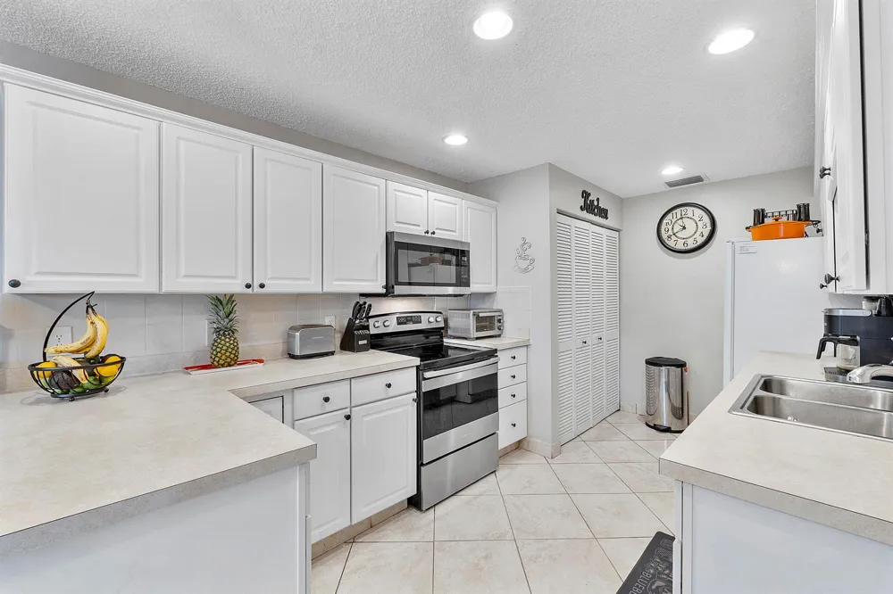 14519 Lucy Drive Delray Beach, FL 33484