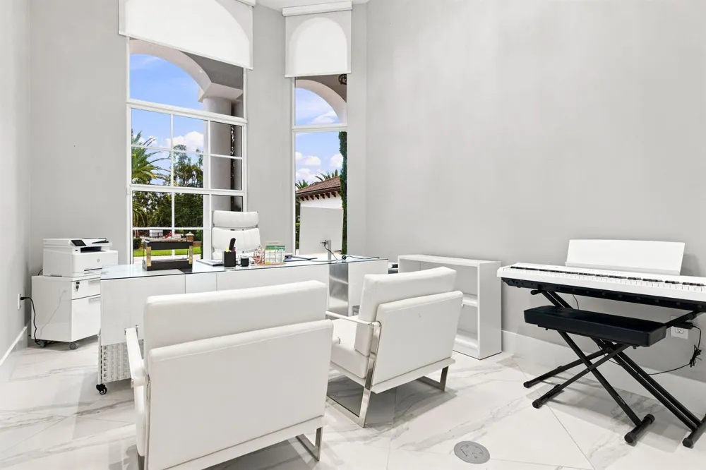 4851 SW 111TH TERRACE Davie, FL 33328