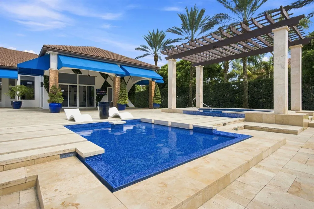 4851 SW 111TH TERRACE Davie, FL 33328