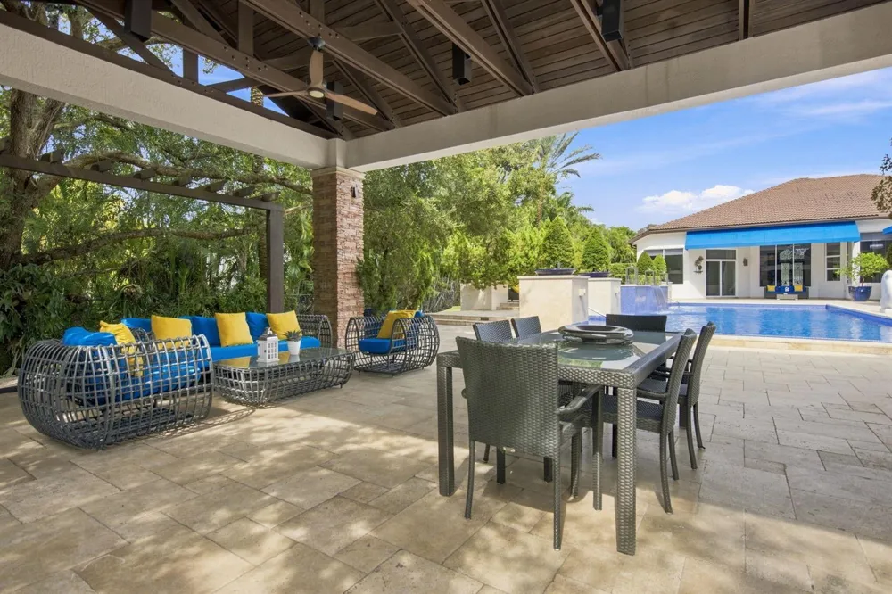 4851 SW 111TH TERRACE Davie, FL 33328