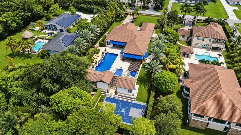 4851 SW 111TH TERRACE Davie, FL 33328