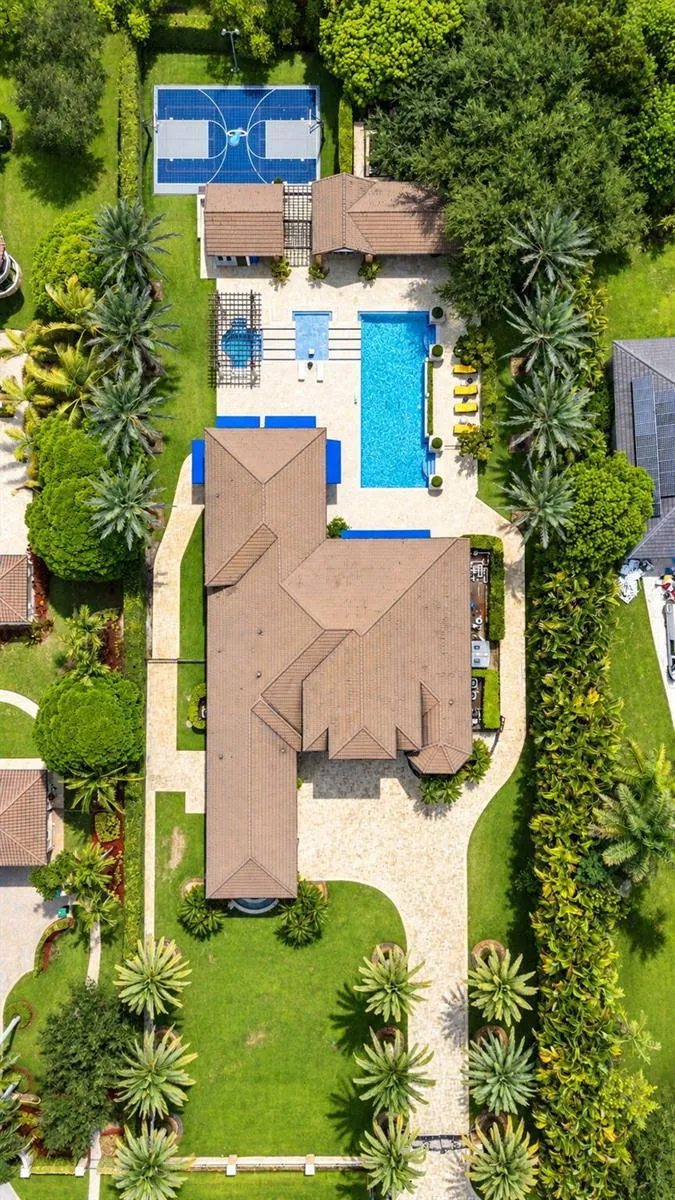 4851 SW 111TH TERRACE Davie, FL 33328