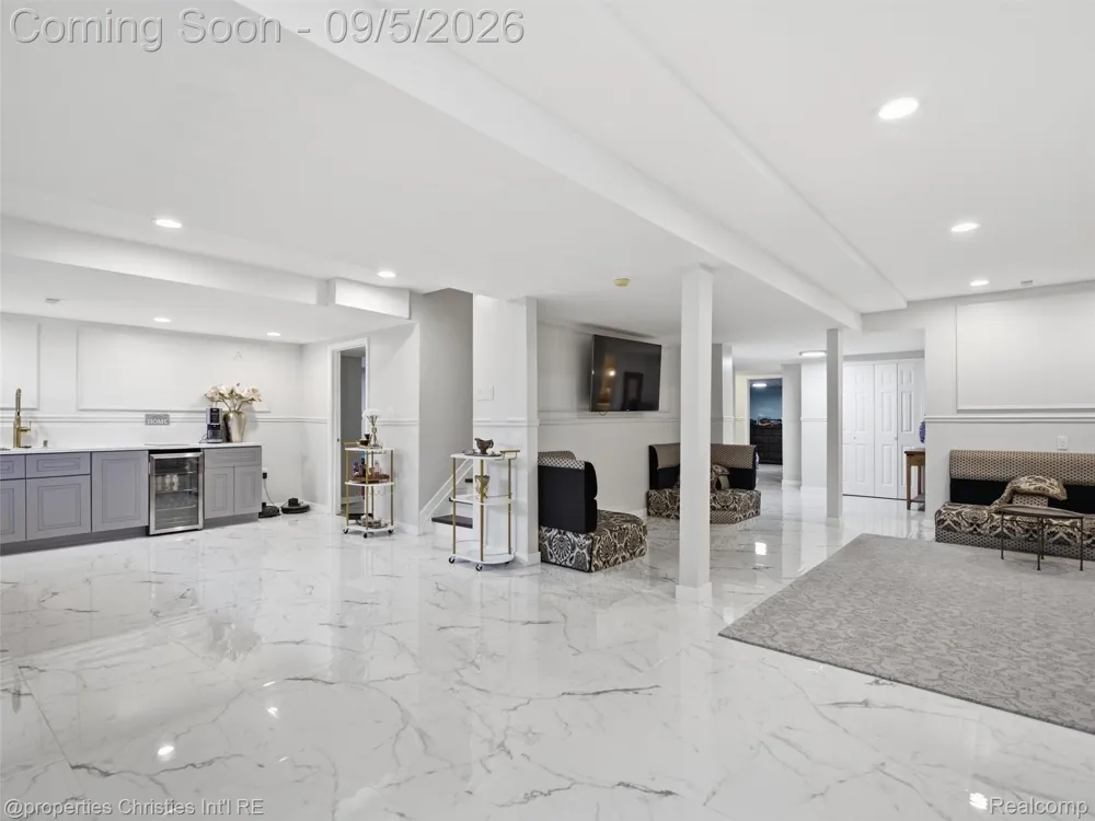 7305 Heron Way Canton Charter Township, MI 48187