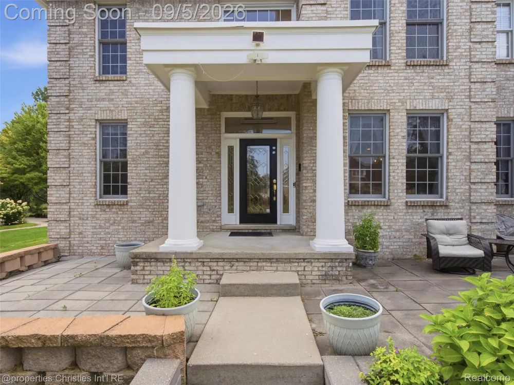 7305 Heron Way Canton Charter Township, MI 48187