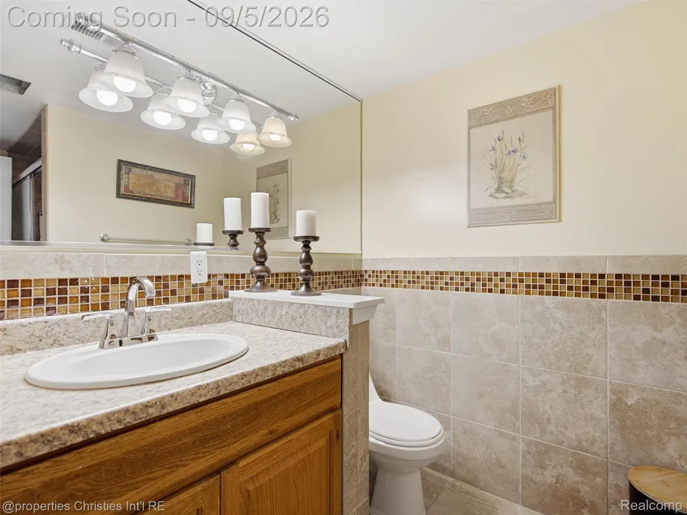 7305 Heron Way Canton Charter Township, MI 48187