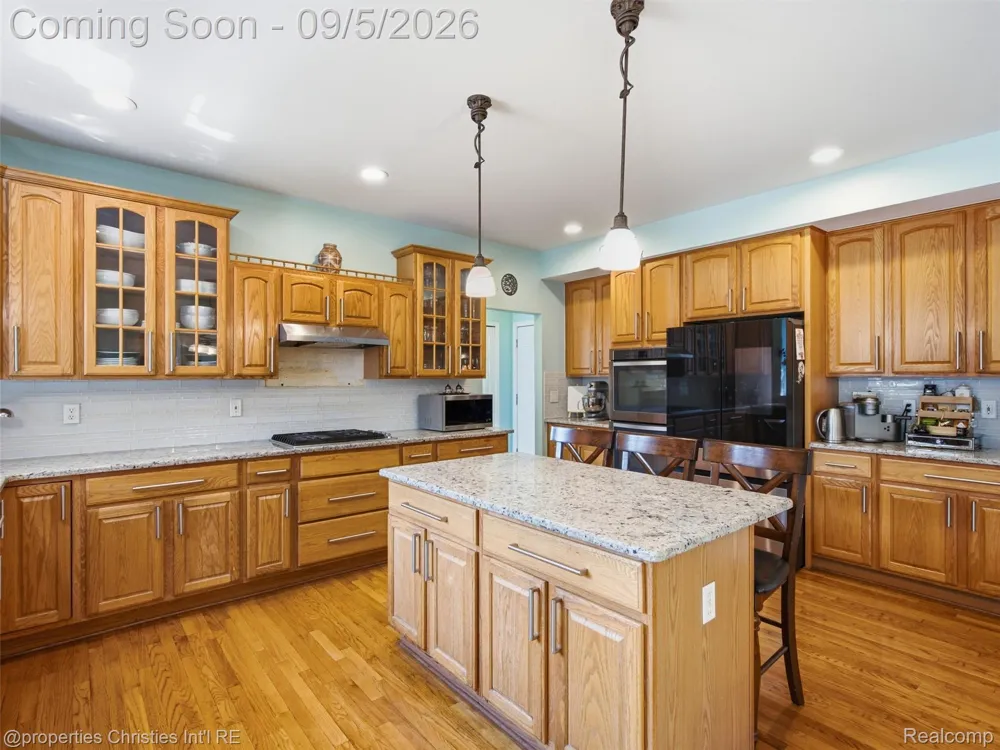 7305 Heron Way Canton Charter Township, MI 48187