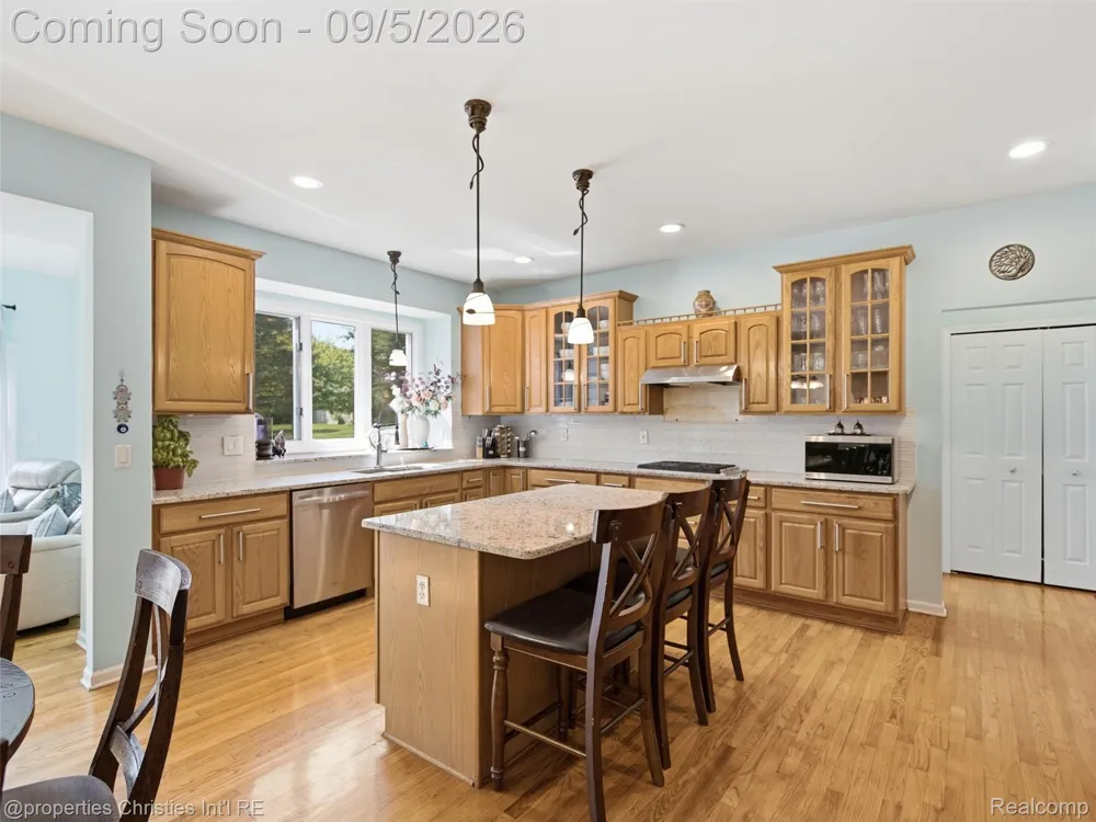 7305 Heron Way Canton Charter Township, MI 48187
