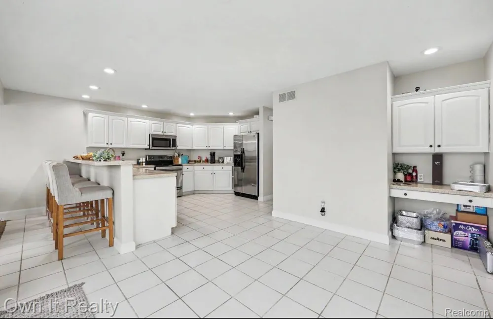 8609 Odowling Franklin Township, MI 49265