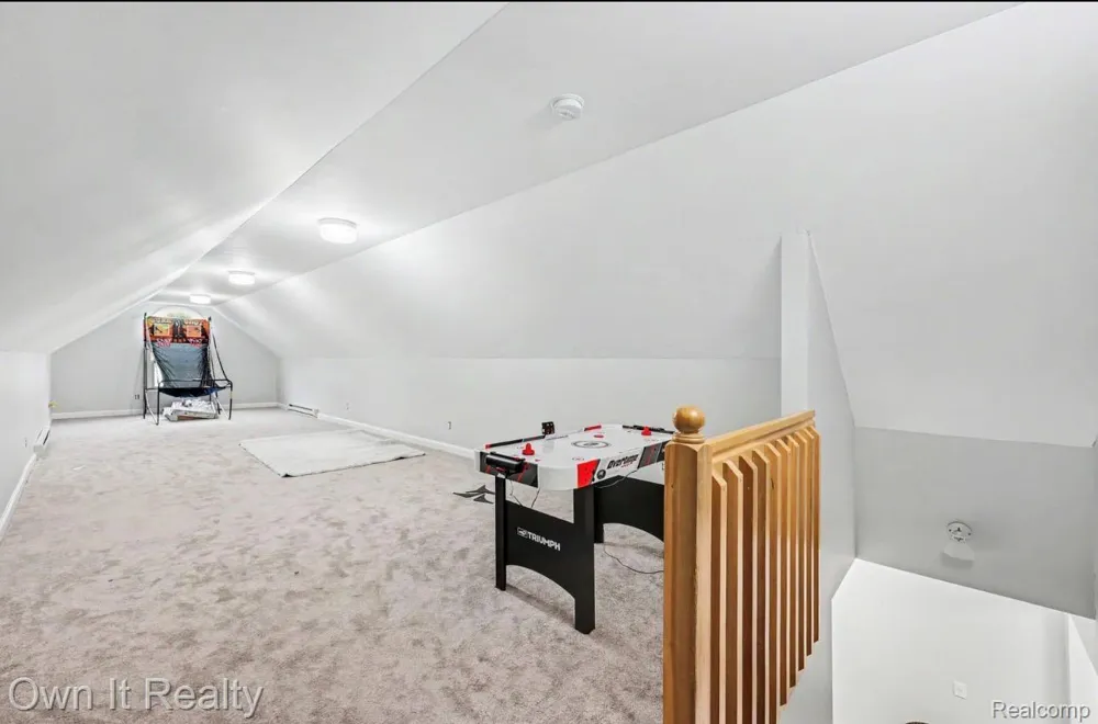 8609 Odowling Franklin Township, MI 49265