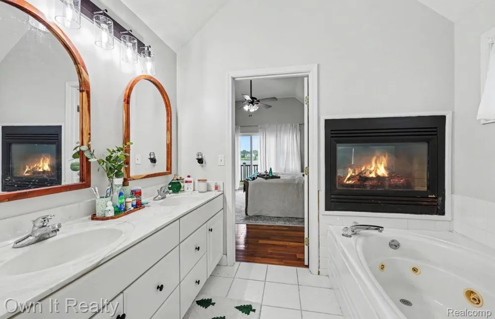 8609 Odowling Franklin Township, MI 49265