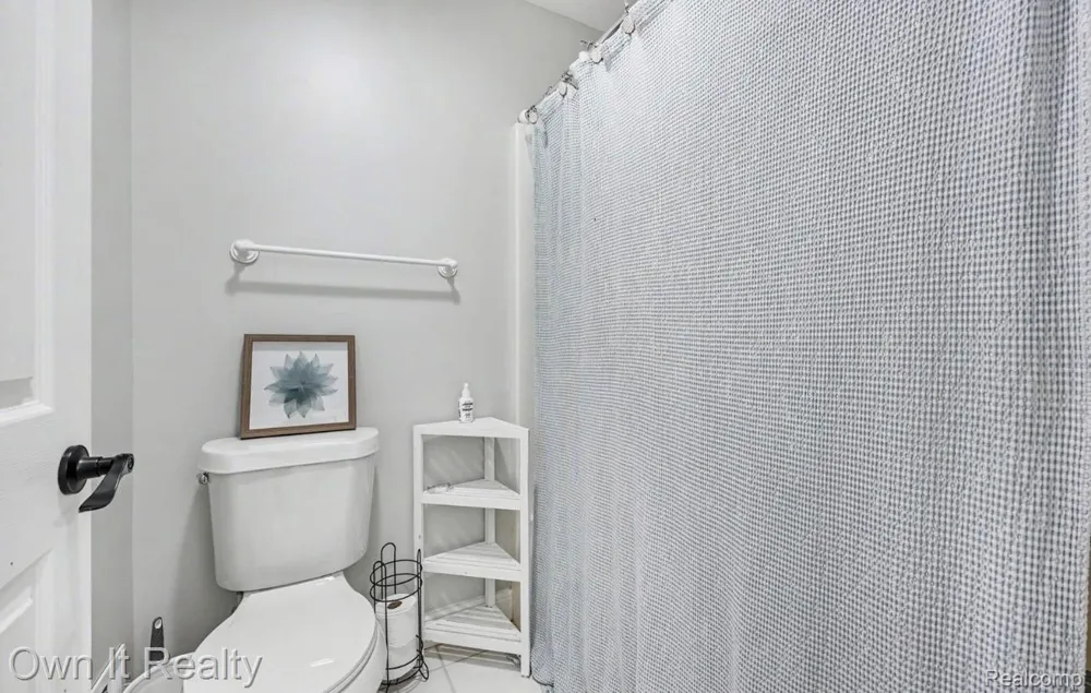 8609 Odowling Franklin Township, MI 49265