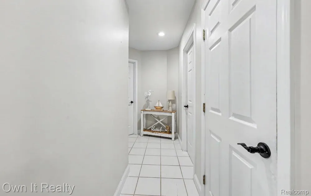 8609 Odowling Franklin Township, MI 49265