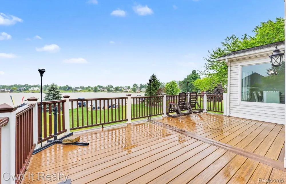 8609 Odowling Franklin Township, MI 49265