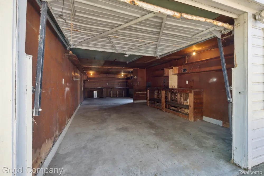 13551 WOODBINE Redford Charter Township, MI 48239