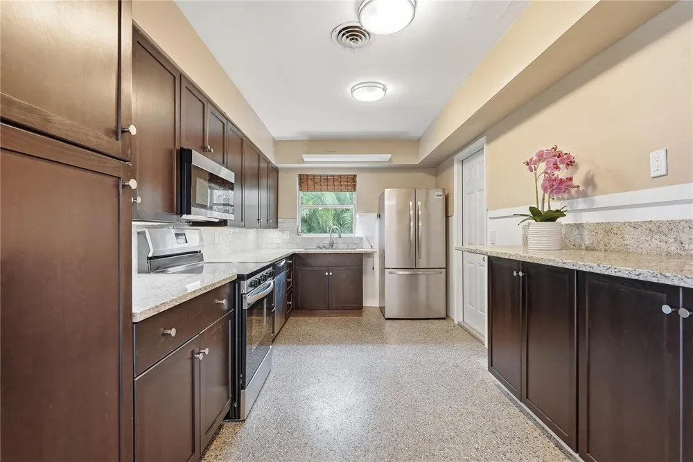 3860 BELLE VISTA E St Pete Beach, FL 33706