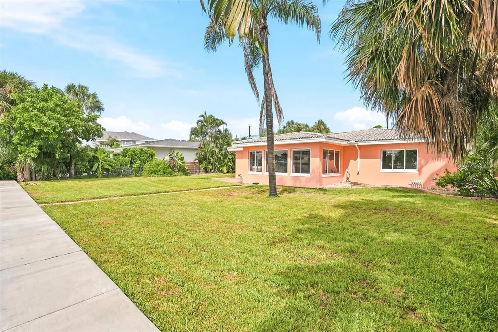 3860 BELLE VISTA E St Pete Beach, FL 33706