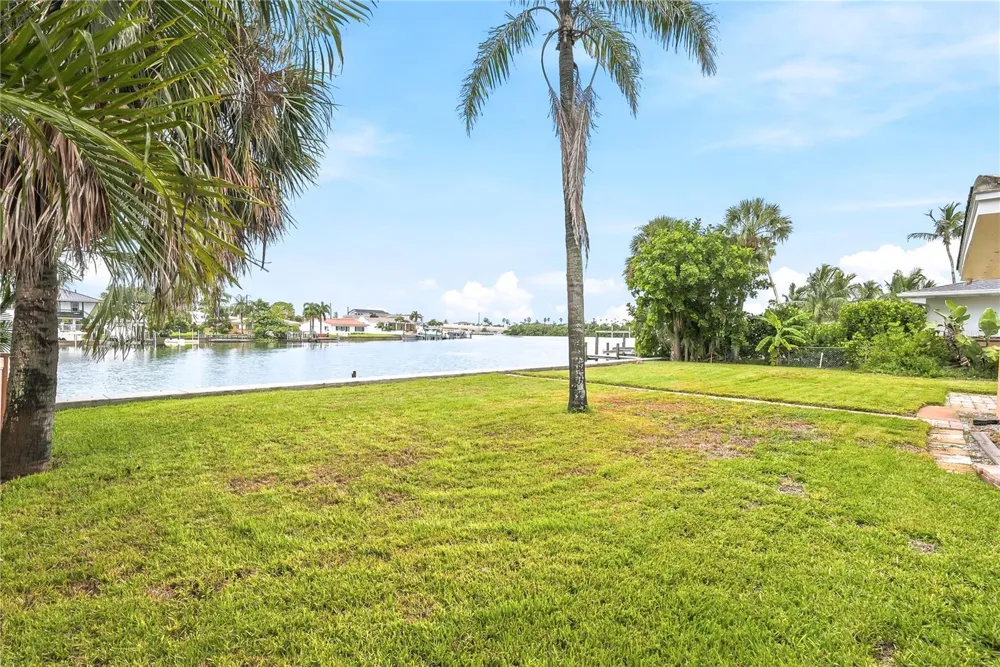3860 BELLE VISTA E St Pete Beach, FL 33706