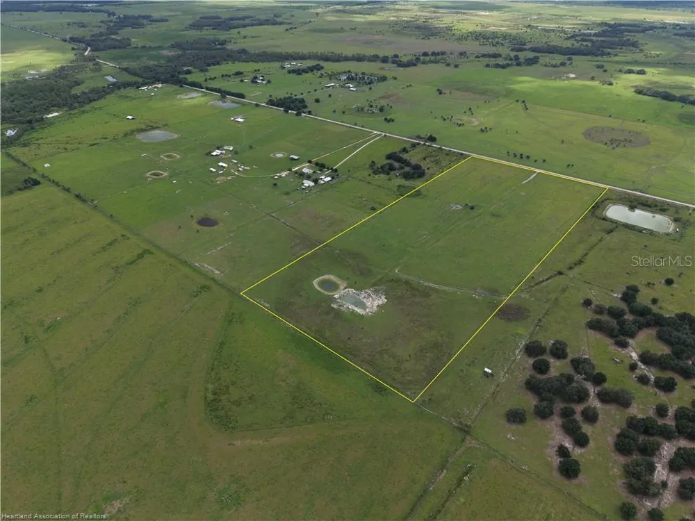 8008 W JOSEPHINE ROAD Sebring, FL 33875
