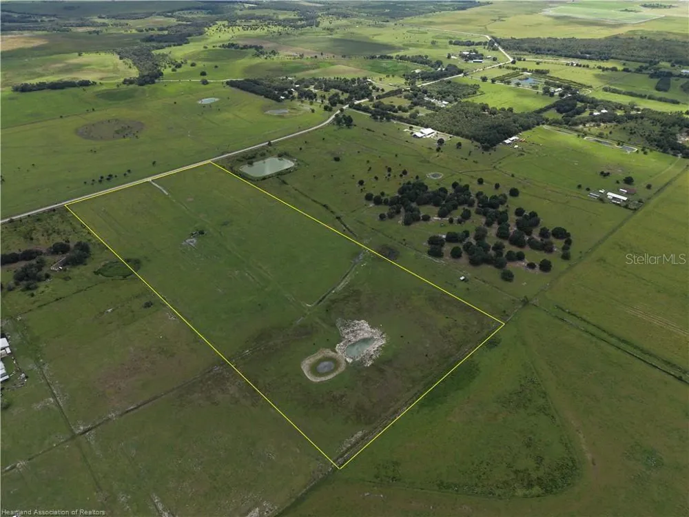8008 W JOSEPHINE ROAD Sebring, FL 33875