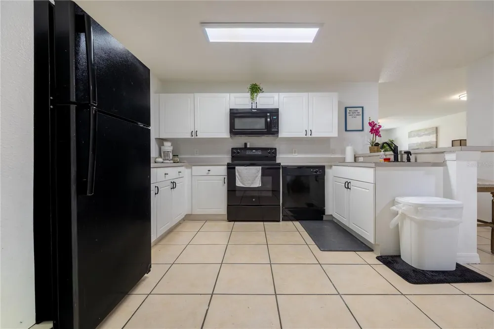 2860 CLUB CORTILE CIRCLE #A Kissimmee, FL 34746