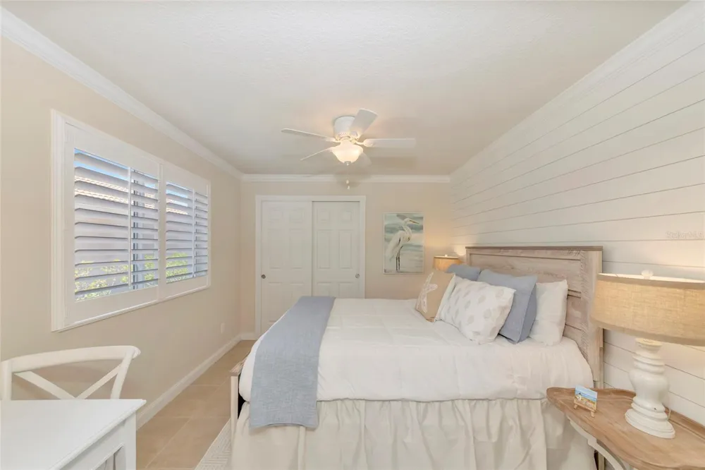 2133 BURGOS DRIVE Sarasota, FL 34238