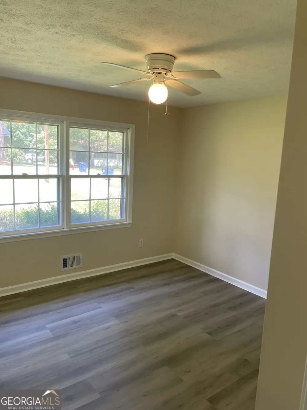 992 Brandywine DR Winder, GA 30680