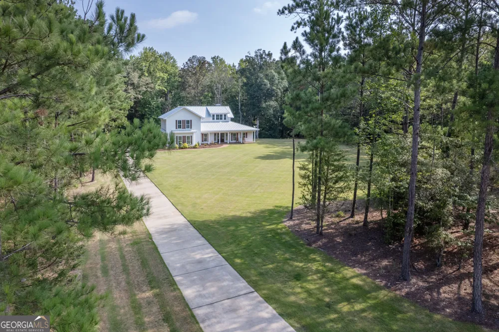 1826 Pierce RD Waverly Hall, GA 31831