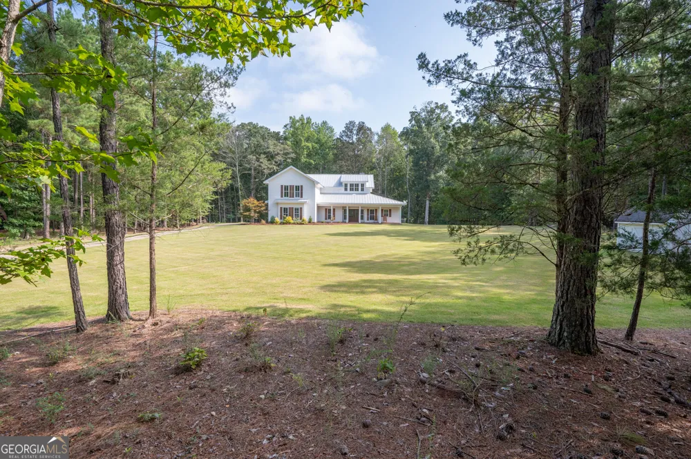 1826 Pierce RD Waverly Hall, GA 31831