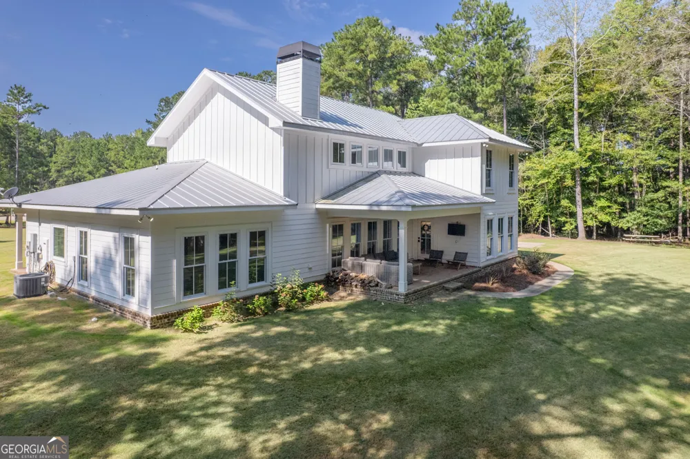 1826 Pierce RD Waverly Hall, GA 31831