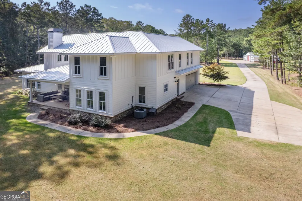 1826 Pierce RD Waverly Hall, GA 31831